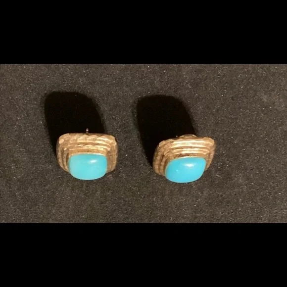 13.4 gram 14 kyg Persian Turquoise ( MAZ )Earrings. - Picture 3 of 5